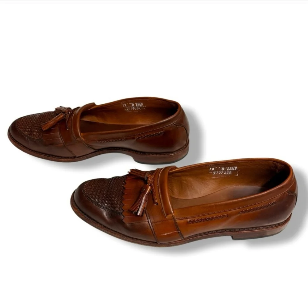 ALLEN EDMONDS “Cody” Brown Leather Loafers Braid Tassel Kiltie Detail
